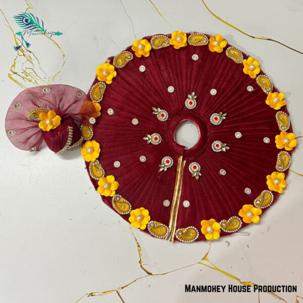 Royal Maroon Laddu Gopal Poshak – Handmade Krishna Ji Dress with Golden Paisley - Image 3